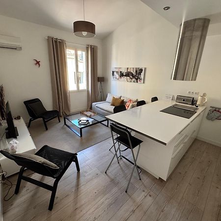 Bel Appartement Terrasse 4 Étoiles Intra Muros Aigues-Mortes Exterior foto